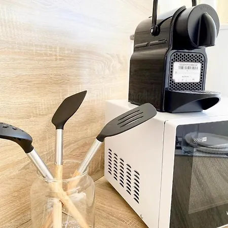 Le Wood, Entre Centre Et شقة *