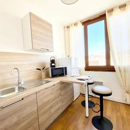 Le Wood, Entre Centre Et شقة *