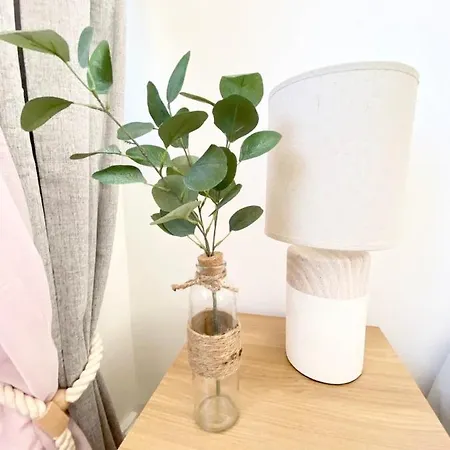 Le Wood, Entre Centre Et مير-لي-بان